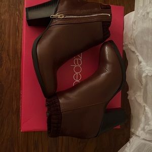 Brown shoedazzle booties size 5.5
